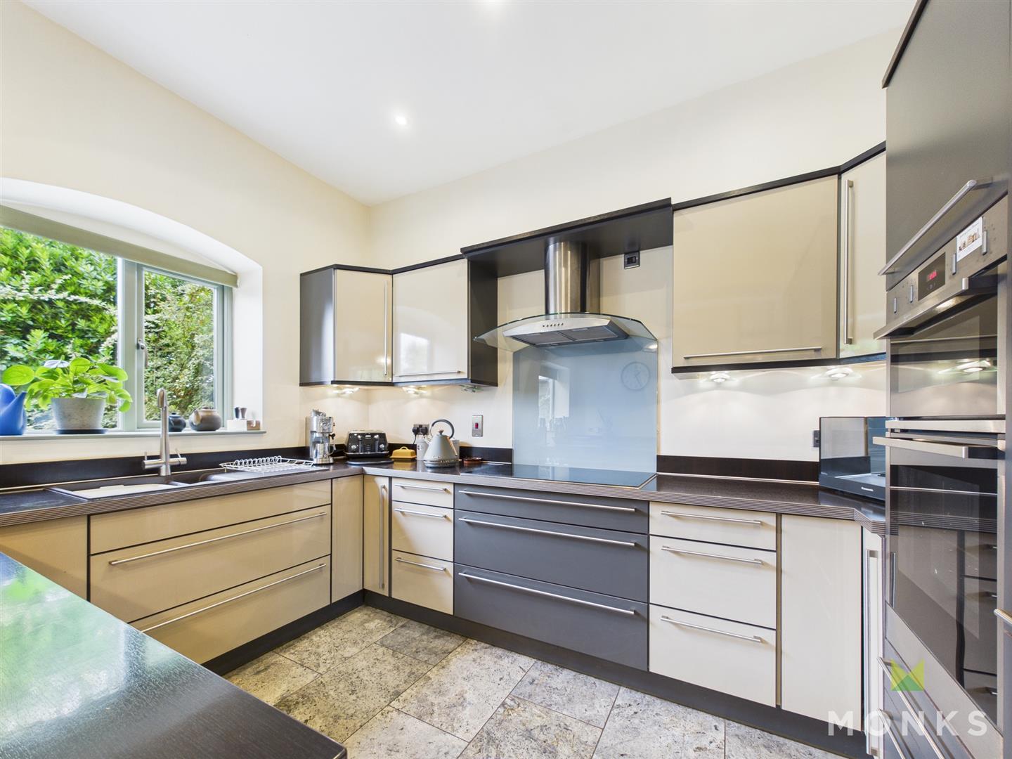 9a Petton Hall , Shrewsbury, SY4 5TH SSTC